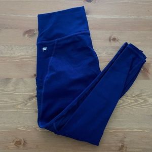 Mila high waisted mesh pocket capri leggings